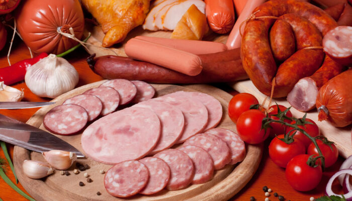 8 Top Foods to Avoid for Lung Cancer